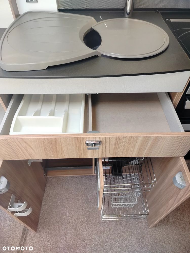 SWIFT Conqueror 560 - 27