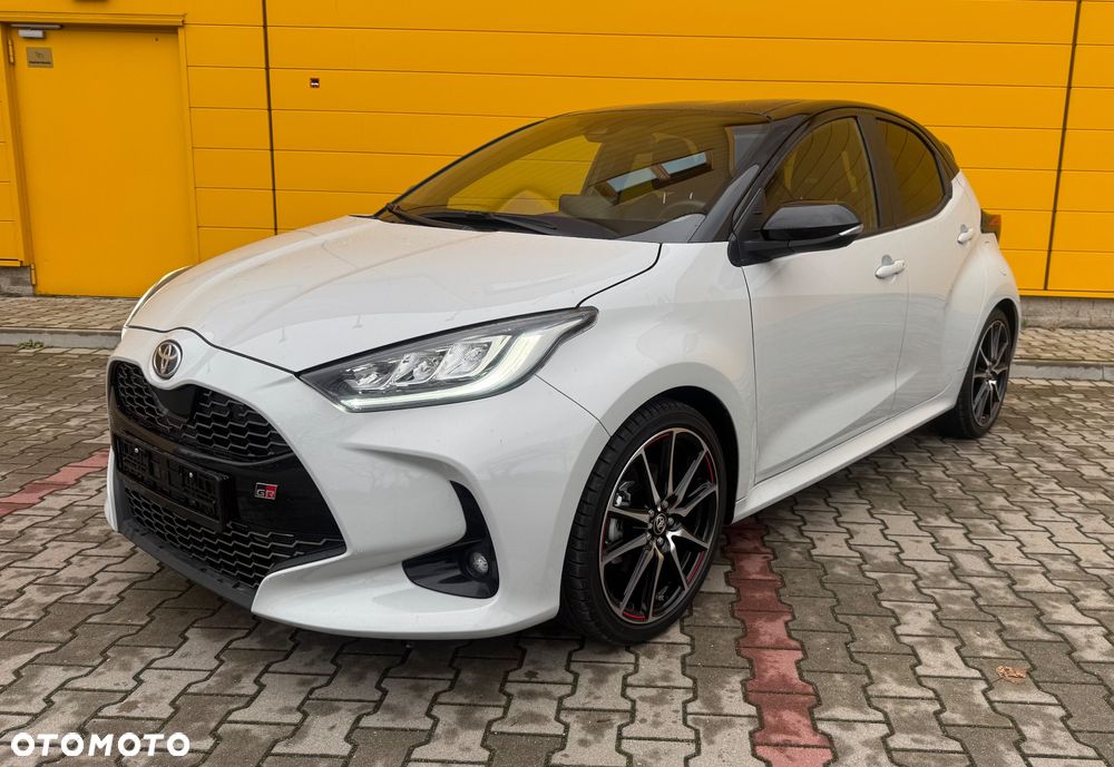 Toyota Yaris 130 1.5 VVT-i GR SPORT - 3