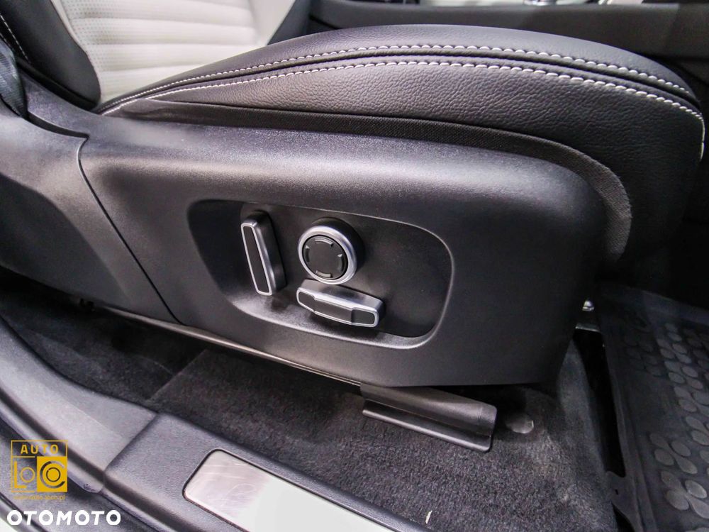 Land Rover Discovery Sport 2.0 D200 mHEV Dynamic HSE - 34