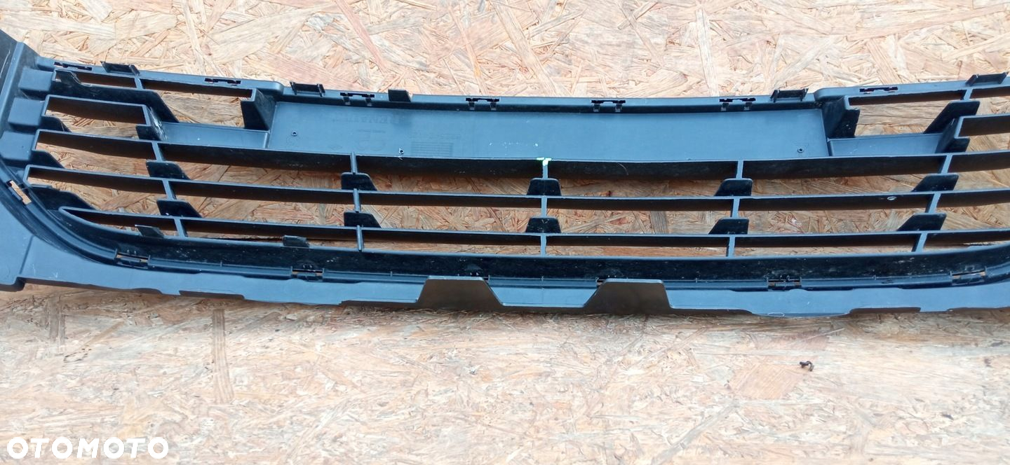 RENAULT CLIO 4 IV LIFT 16- ATRAPA KRATKA ŚRODKOWA GRILL 622542412R - 9