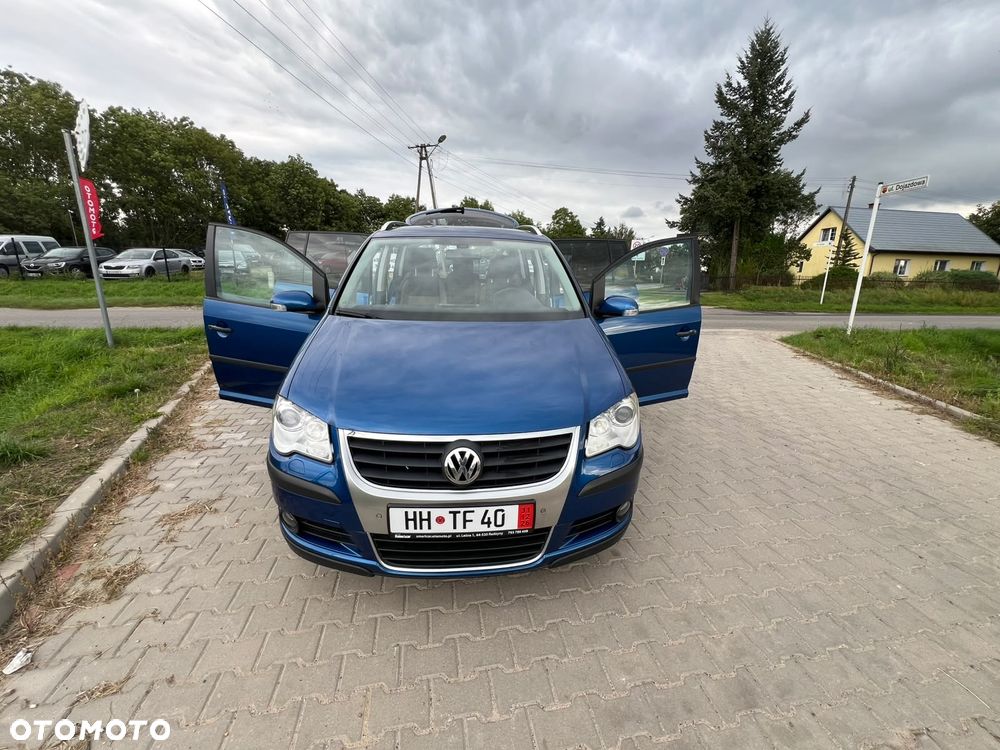 Volkswagen Touran - 20