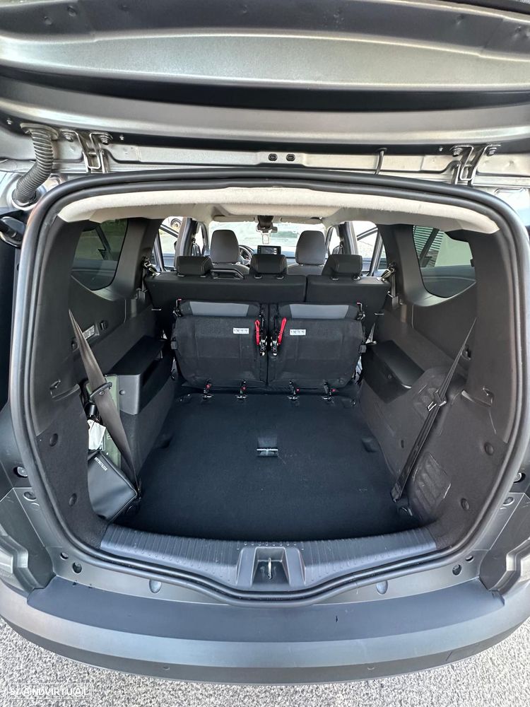 Dacia Jogger 1.6 Extreme 7L - 9