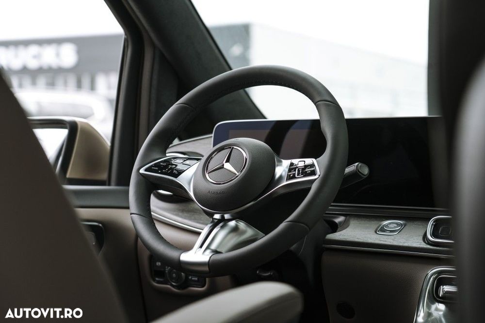 Mercedes-Benz V - 16