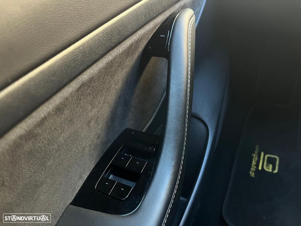 Tesla Model 3 - 21