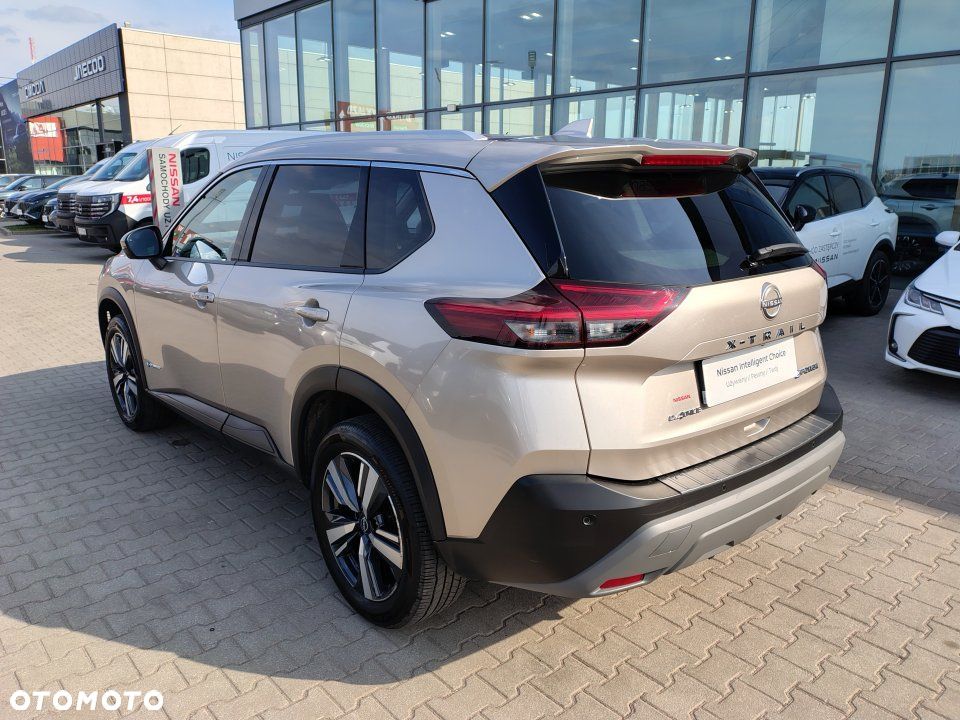 Nissan X-Trail - 4