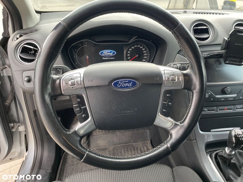 Ford Mondeo 2.0 TDCi Titanium - 19