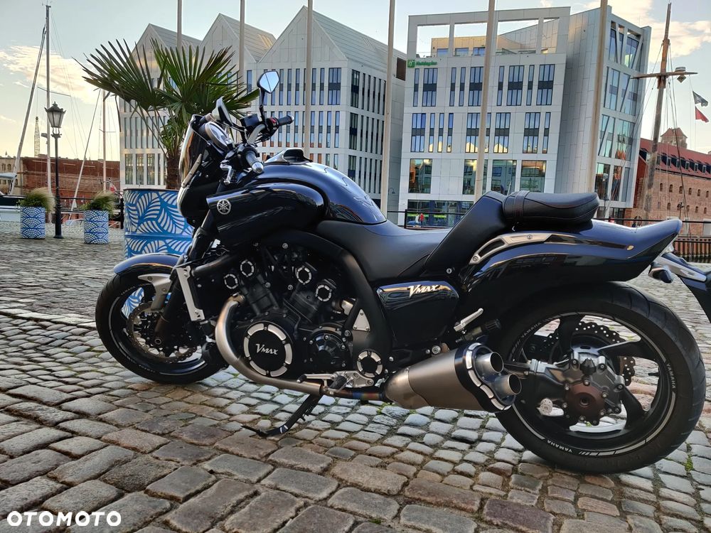 Yamaha V-MAX - 3