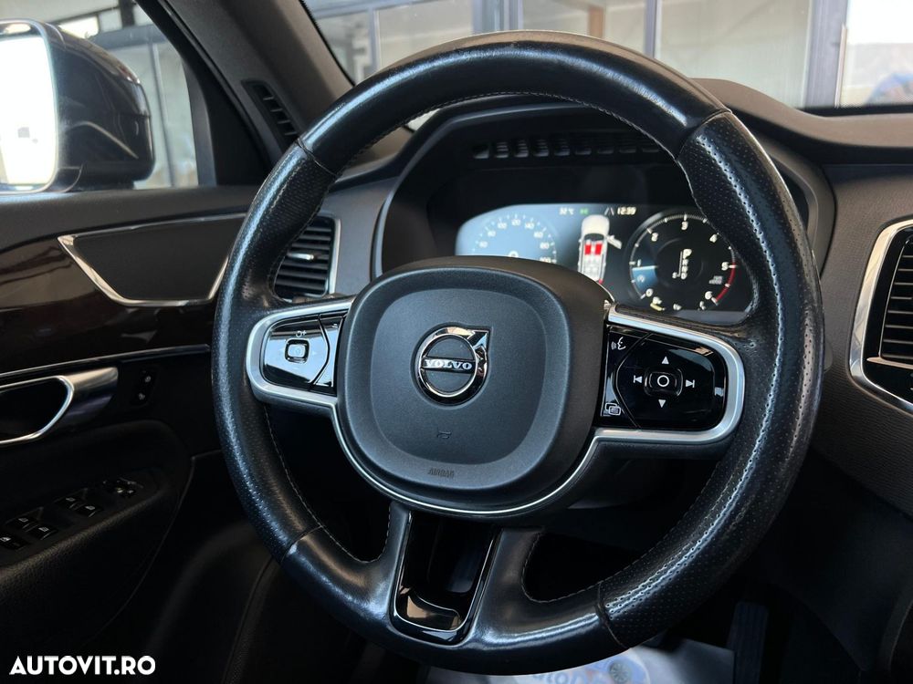 Volvo XC 90 - 11