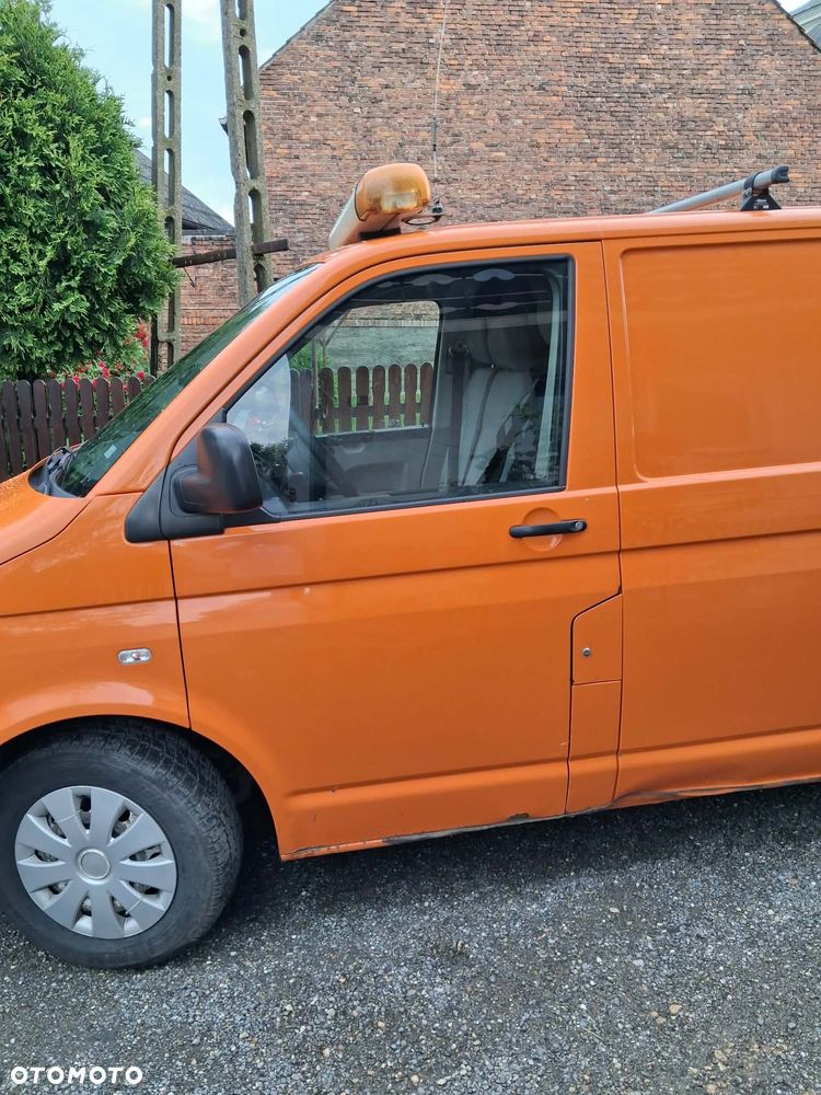 Volkswagen Transporter - 2