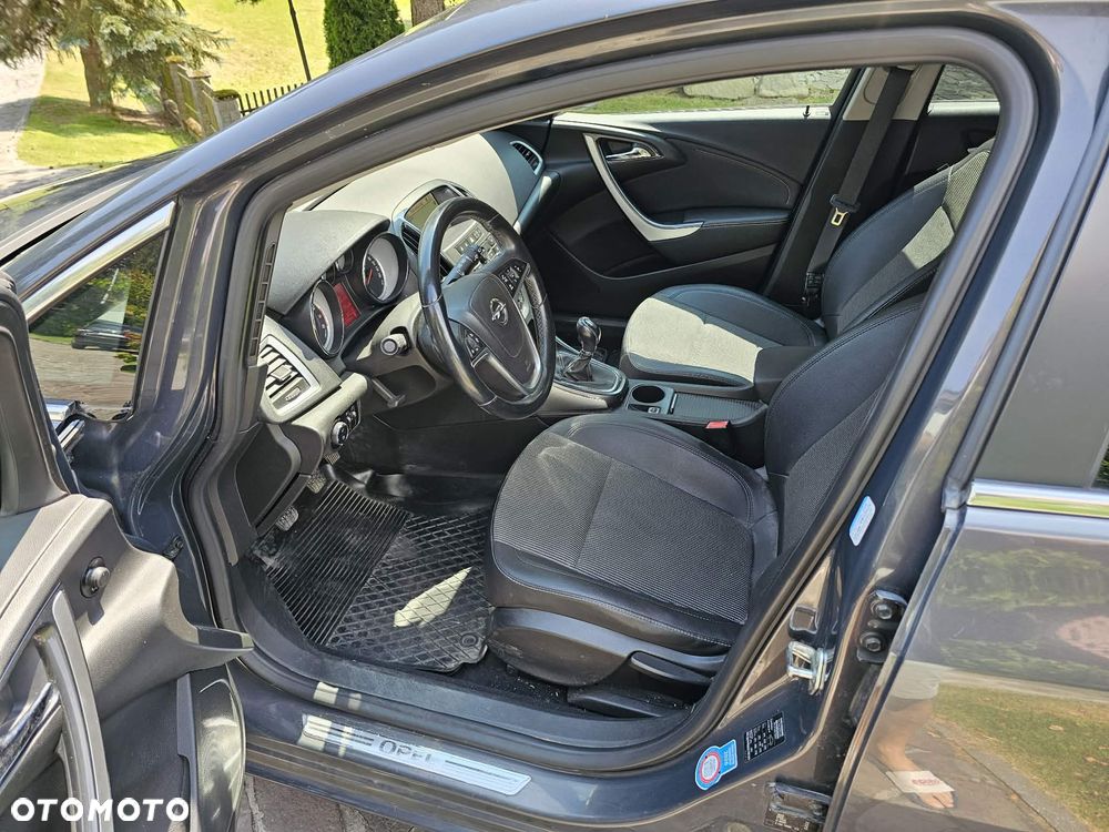 Opel Astra 1.4 T Cosmo - 9