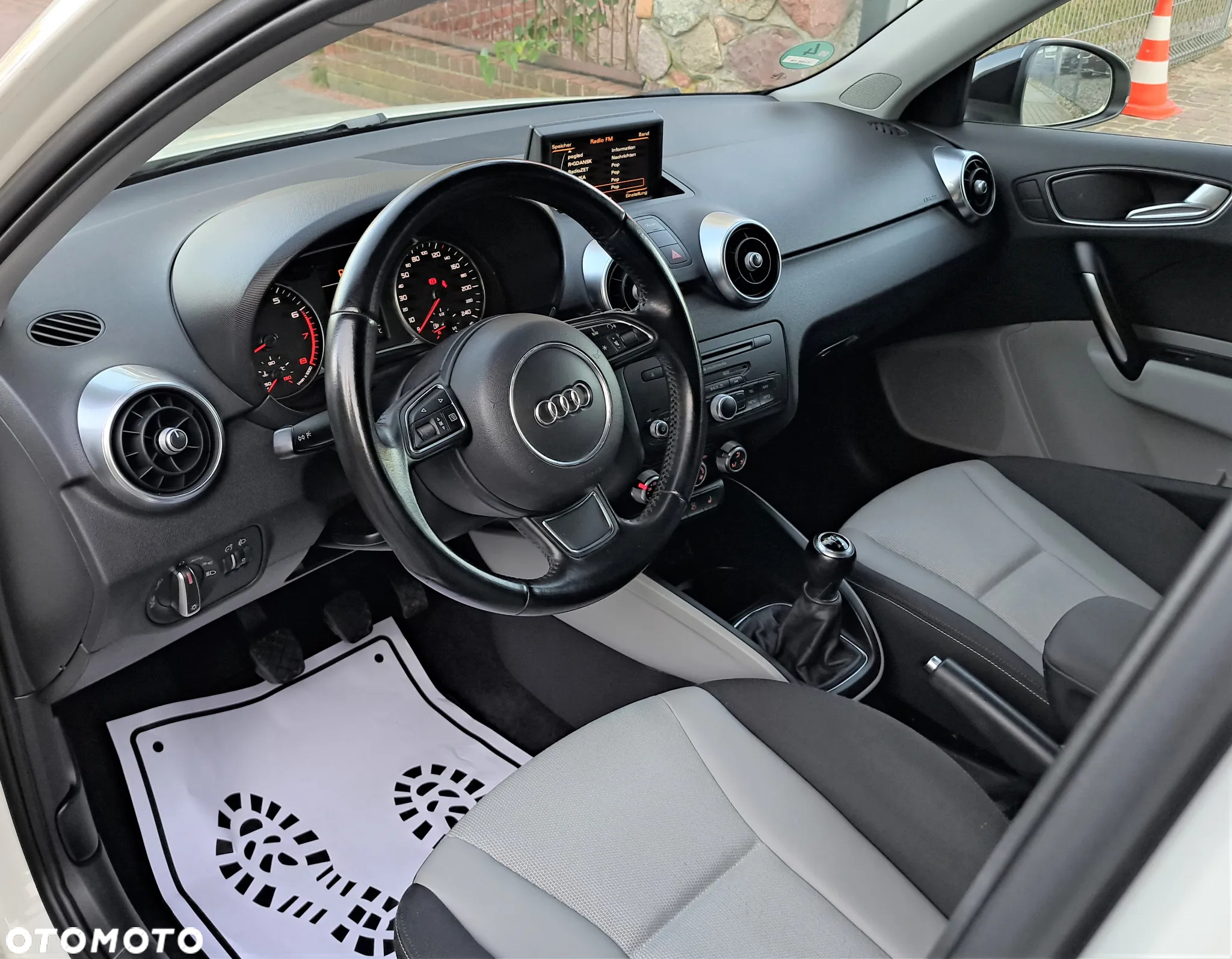 Audi A1 1.2 TFSI Sportback Attraction - 17