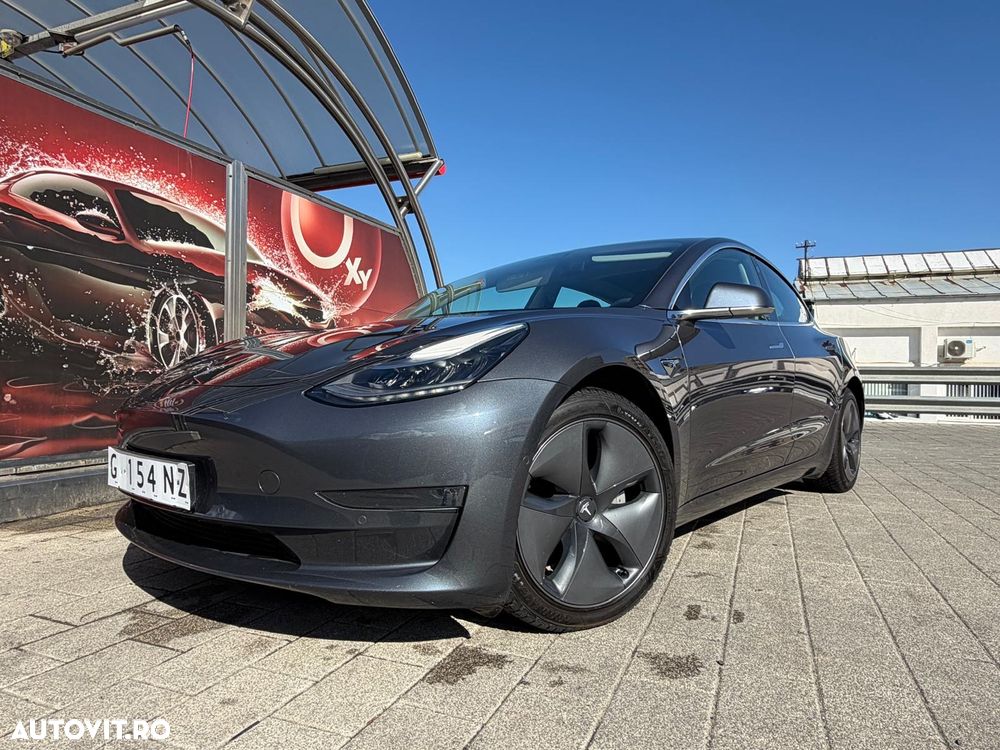 Tesla Model 3 Langstreckenbatterie Allradantrieb Dual Motor Performance - 1