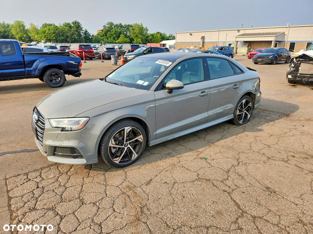 Audi A3 Limousine 40 TFSI quattro S tronic S line - 2