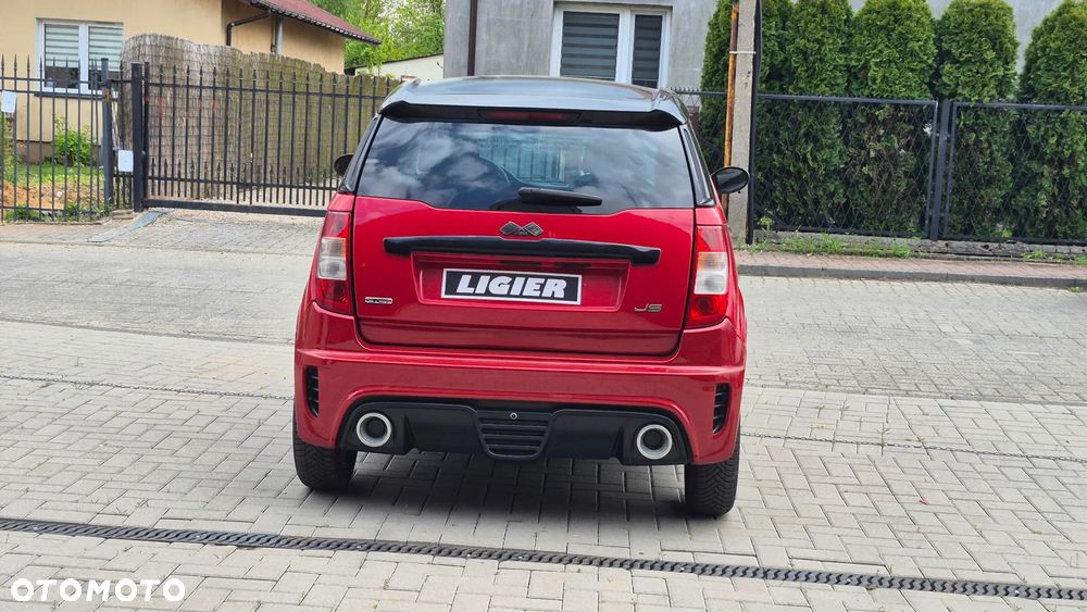 Ligier JS50 - 17