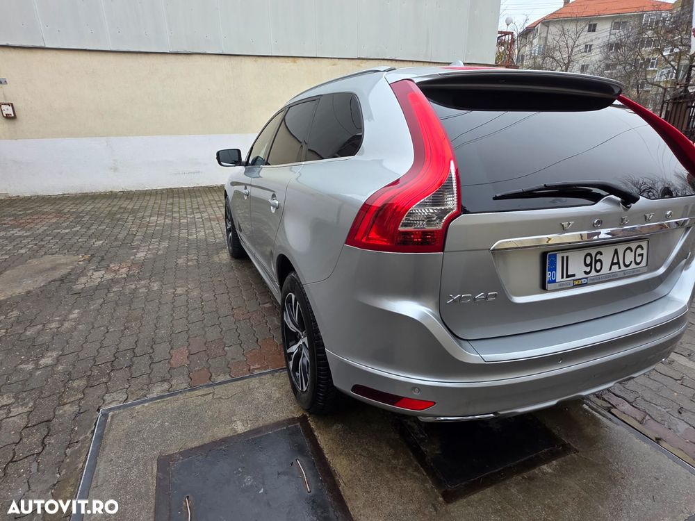 Volvo XC 60 D5AWD Summum - 4
