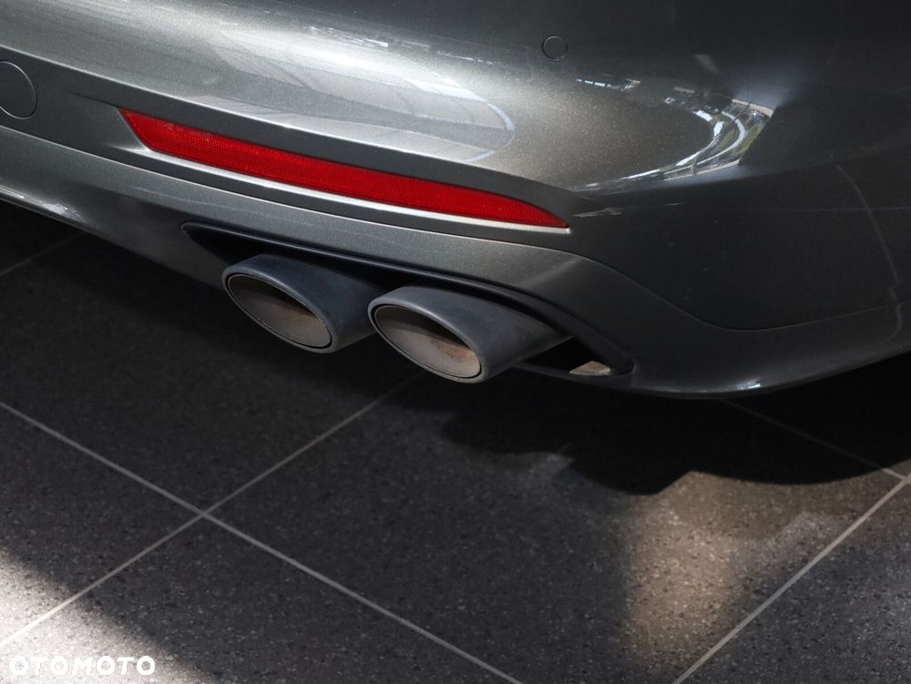 Porsche Panamera - 32