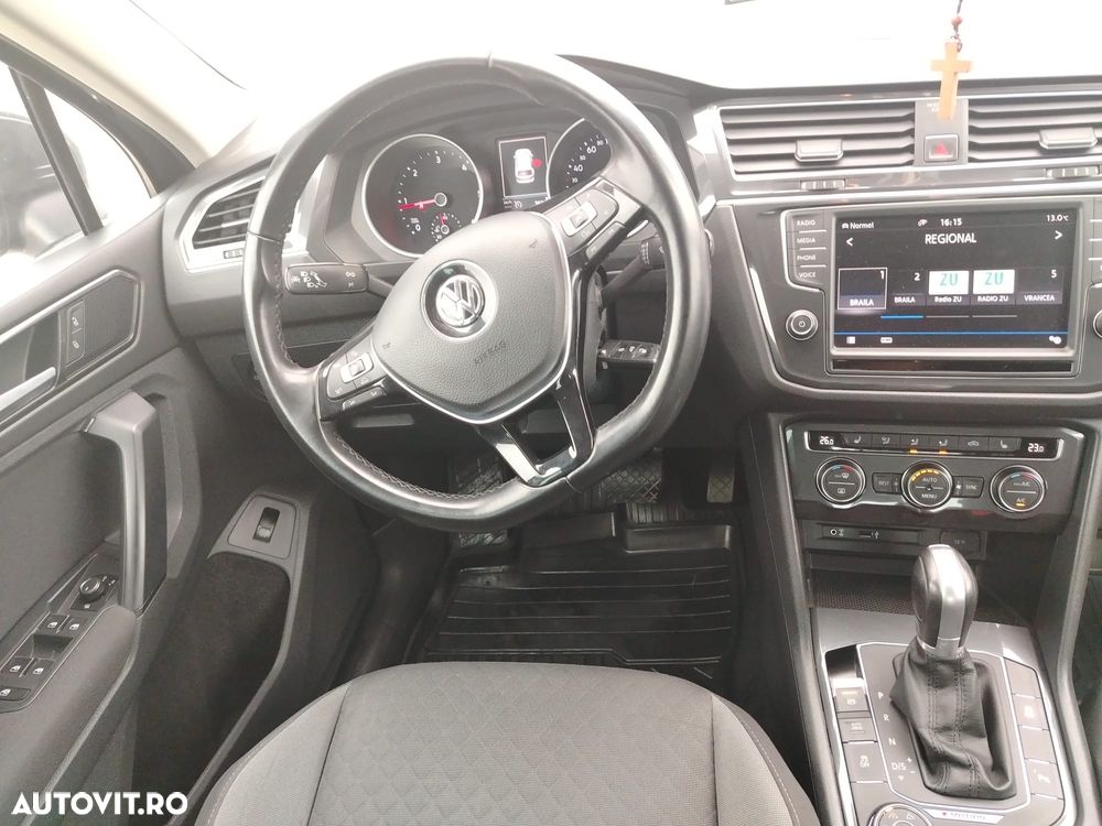 Volkswagen Tiguan 2.0 TDI 4Mot DSG Comfortline - 9