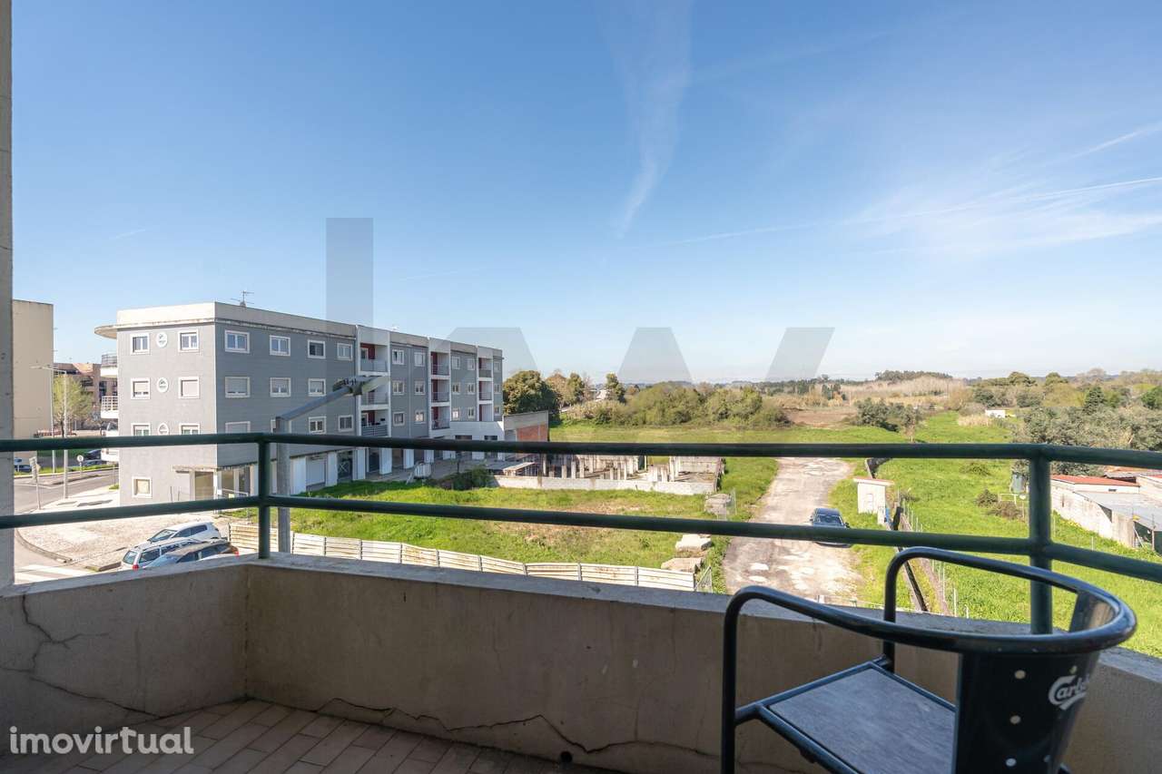 Apartamento T3 com varanda no centro da Mealhada - Grande imagem: 4/25