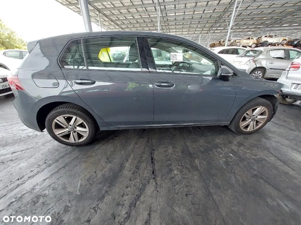 Volkswagen Golf VIII 2.0 TDI Style DSG - 3