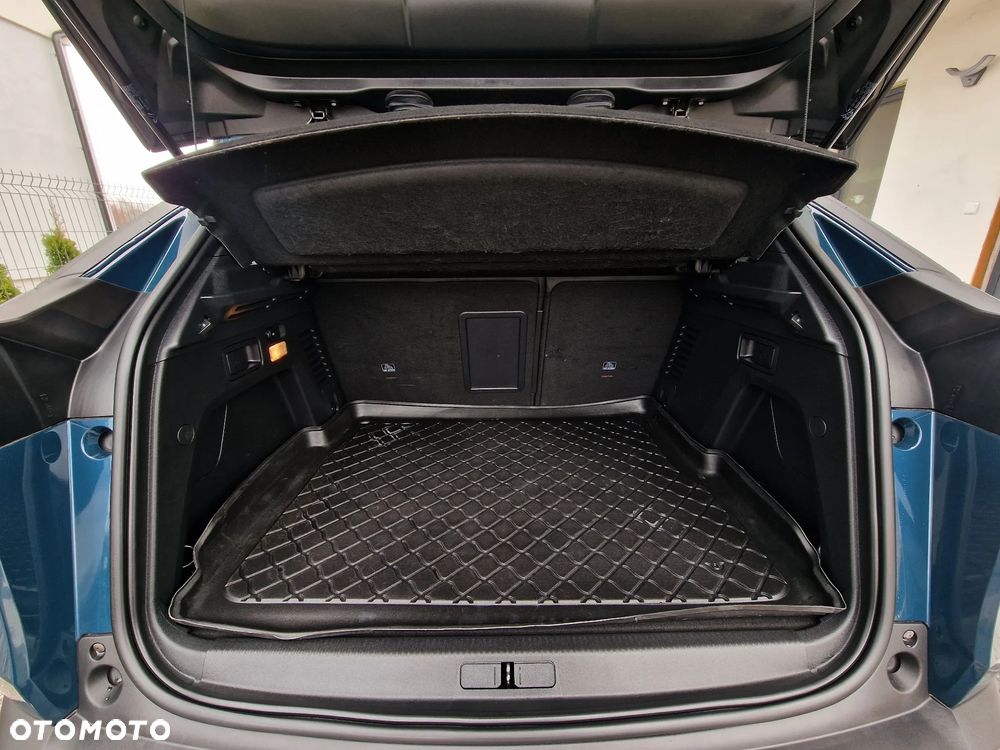 Peugeot 3008 1.5 BlueHDi Allure S&S - 23