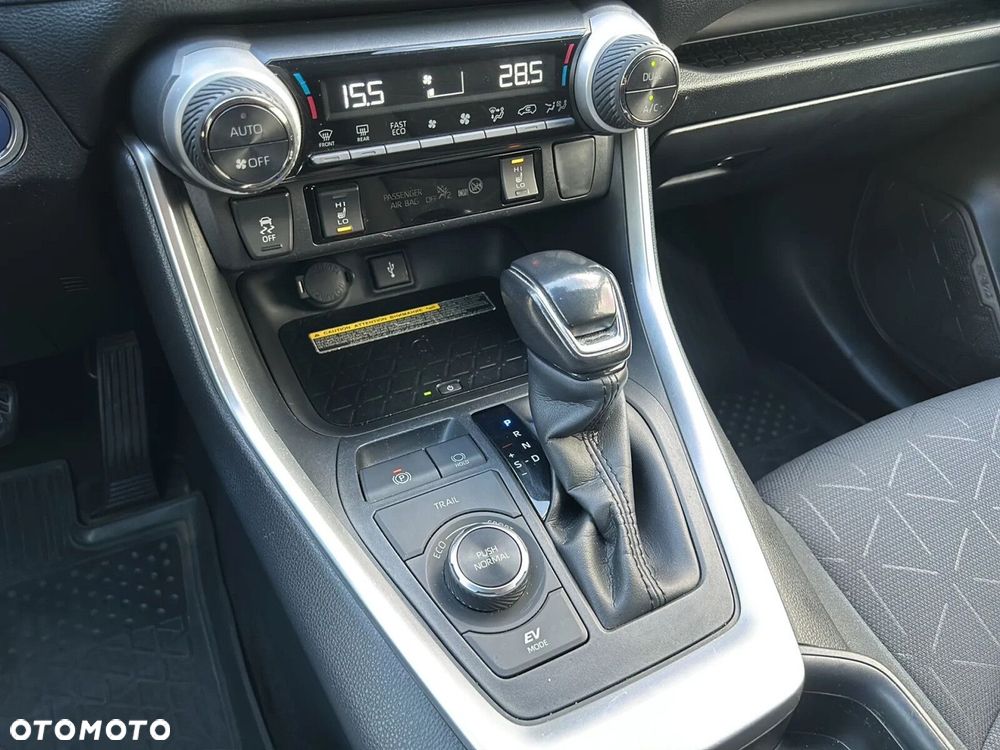 Toyota RAV4 - 28
