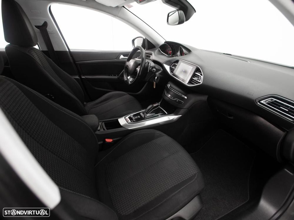 Peugeot 308 SW - 9