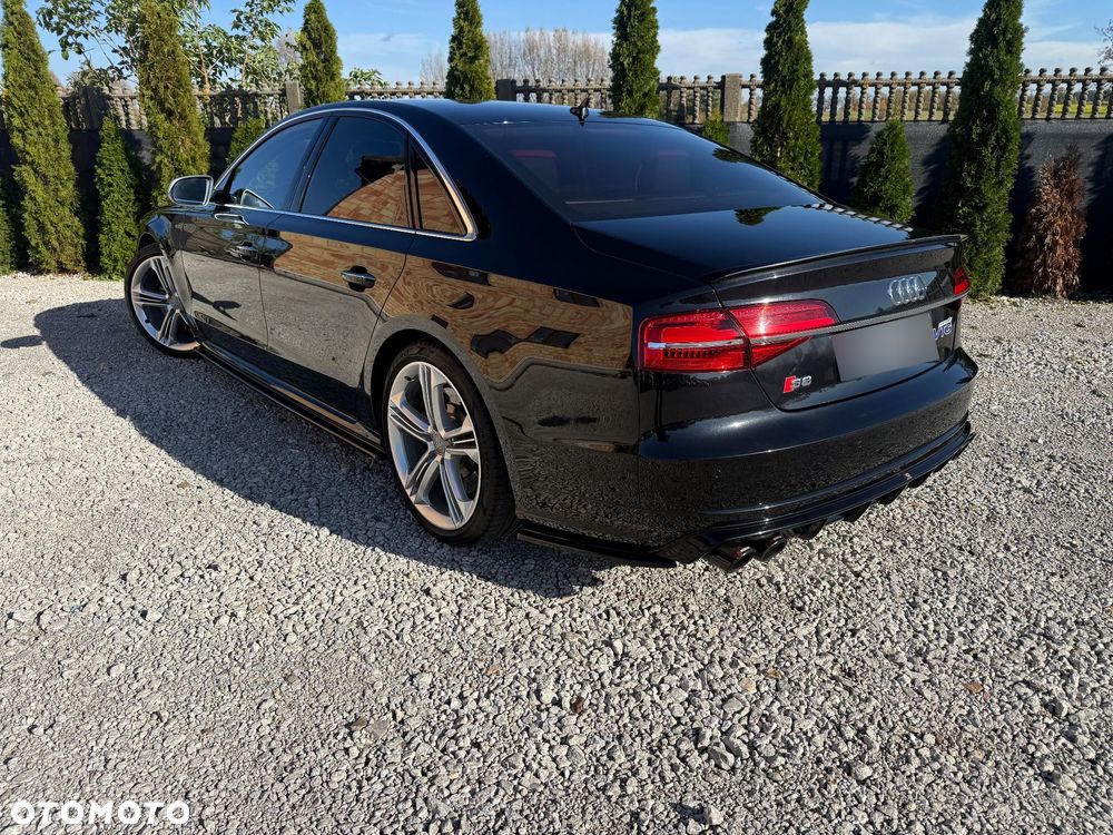 Audi S8 2014 photo 5
