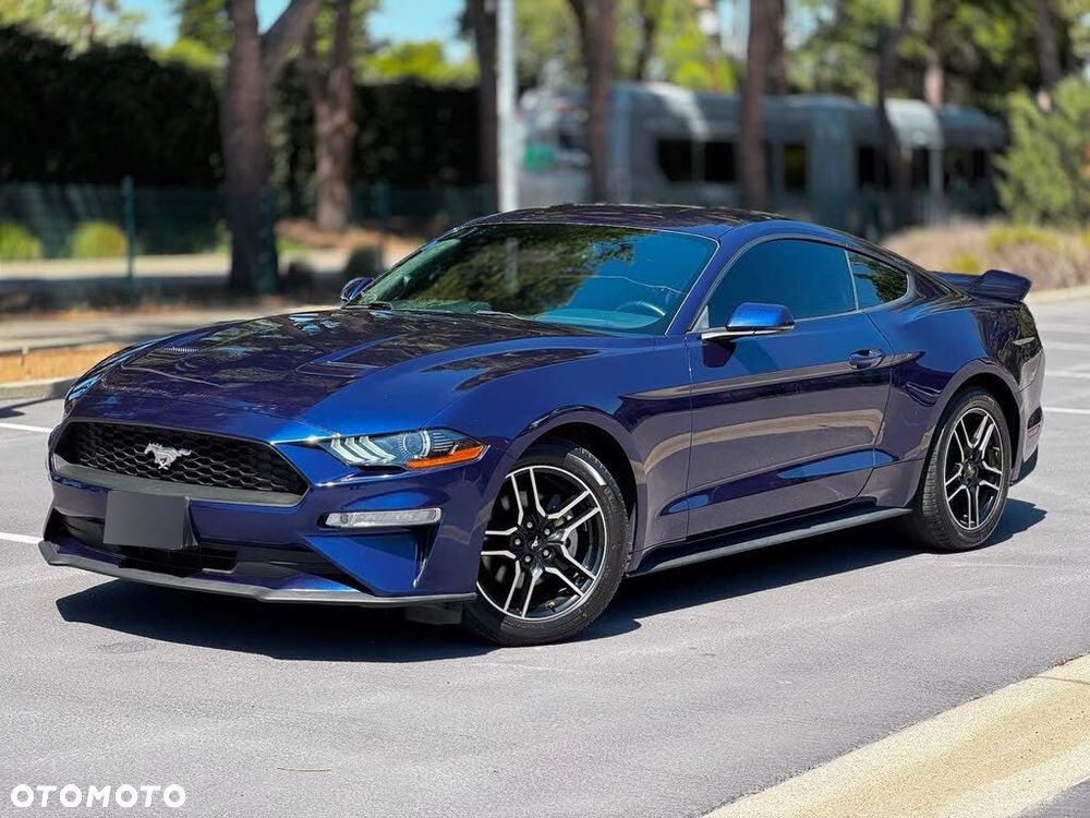 Ford Mustang - 16