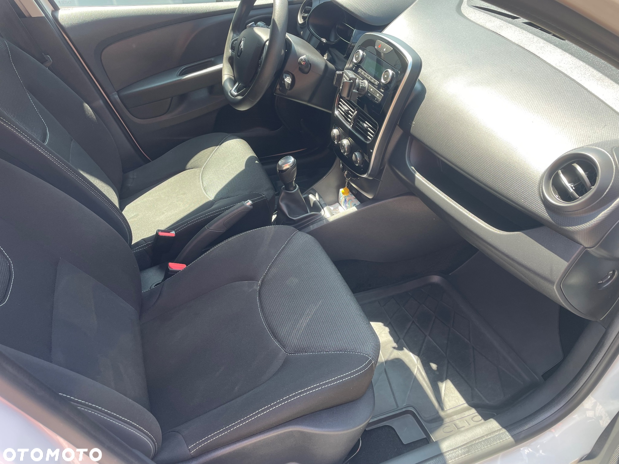 Renault Clio 1.5 dCi Alize - 9