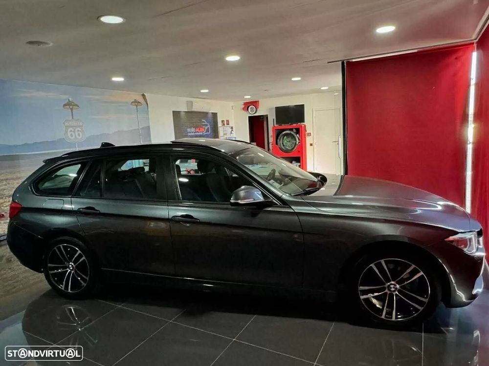 BMW 318 d Touring Navigation - 3