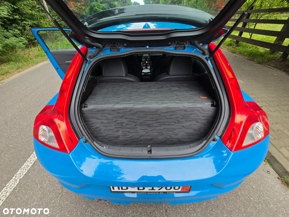 Volvo C30 D2 DRIVe R-Design - 24