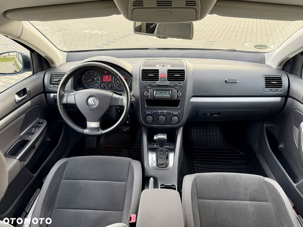 Volkswagen Golf - 7