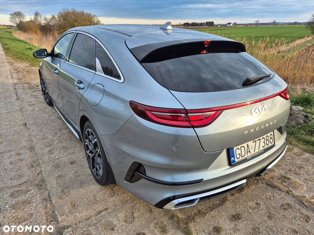 Kia ProCeed - 5