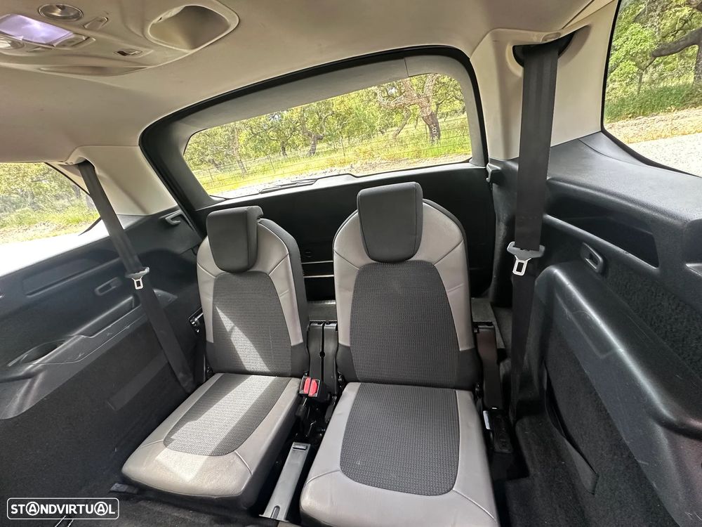 Citroën C4 1.6 e-HDi Exclusive CMP6 - 10