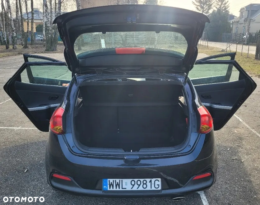 Kia Ceed Cee'd 1.6 CRDi M - 24