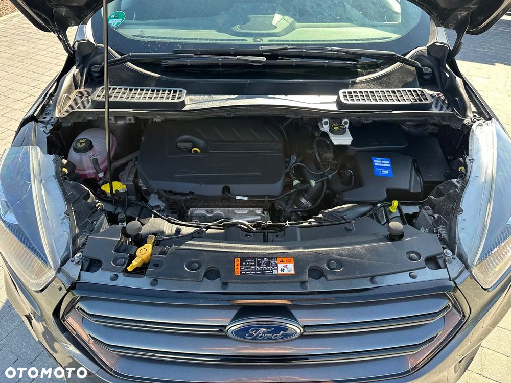 Ford Kuga 1.5 EcoBoost 2x4 ST-Line - 9