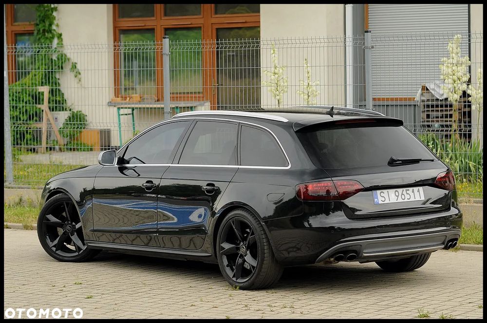 Audi A4 - 4