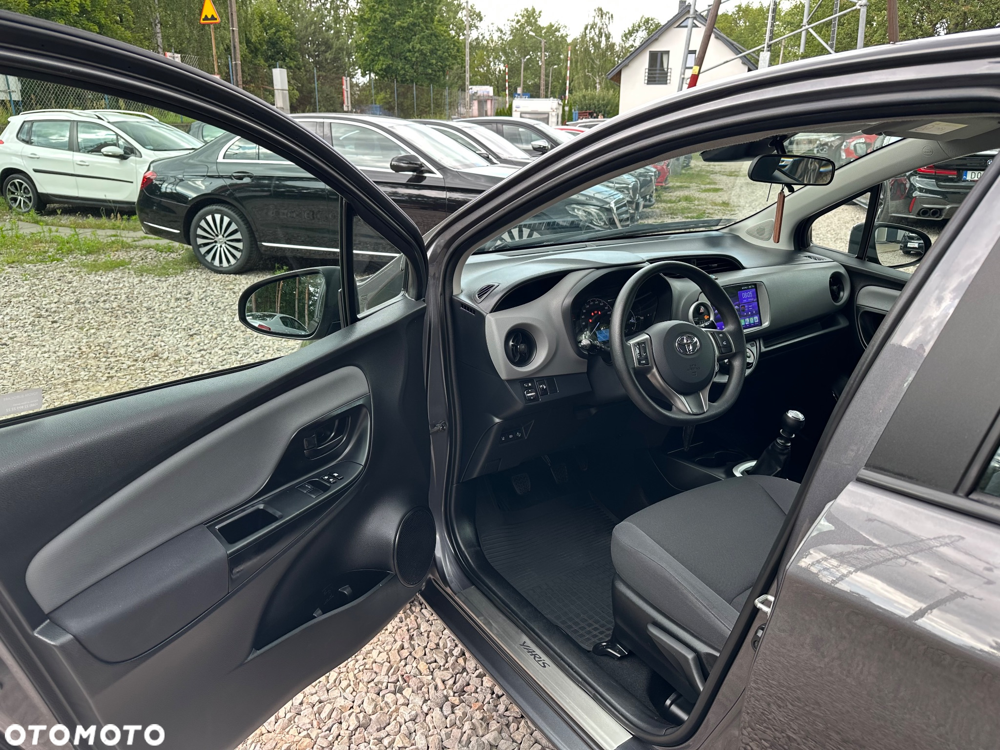 Toyota Yaris 1.5 Dynamic - 13
