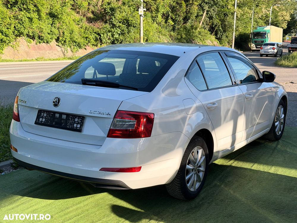 Skoda Octavia - 12