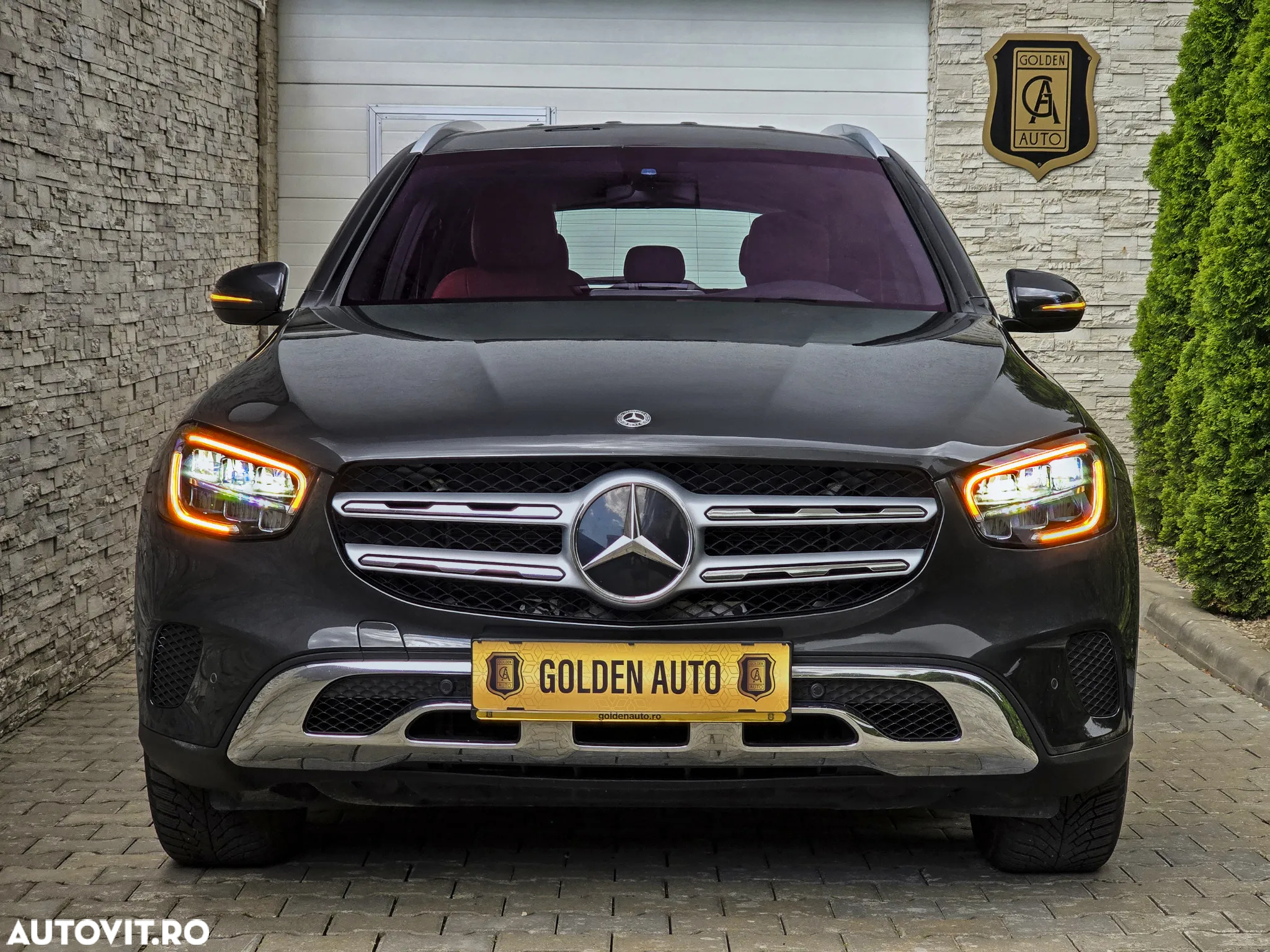 Mercedes-Benz GLC - 30