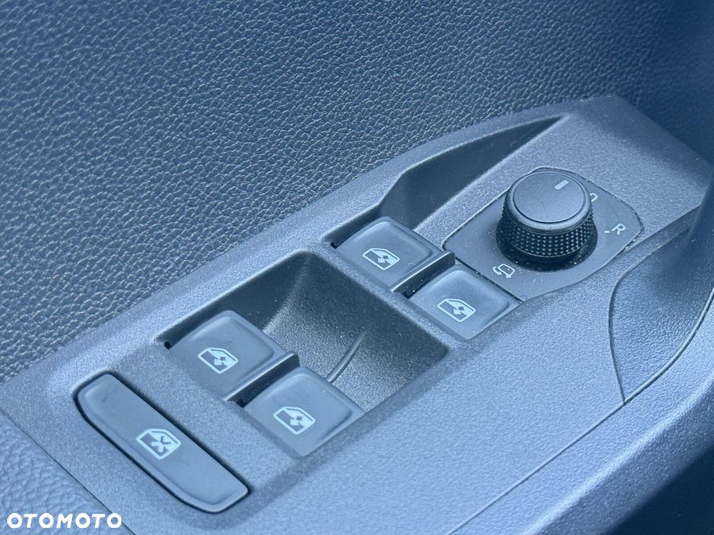 Seat Arona - 27