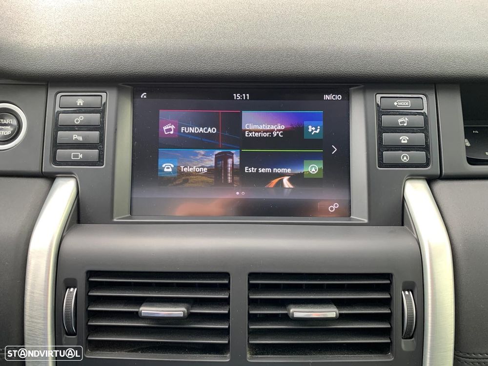 Land Rover Discovery Sport 2.0 TD4 HSE Luxury 7L Auto - 31