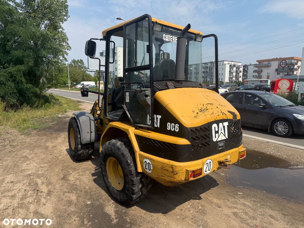 Caterpillar 906 - 4