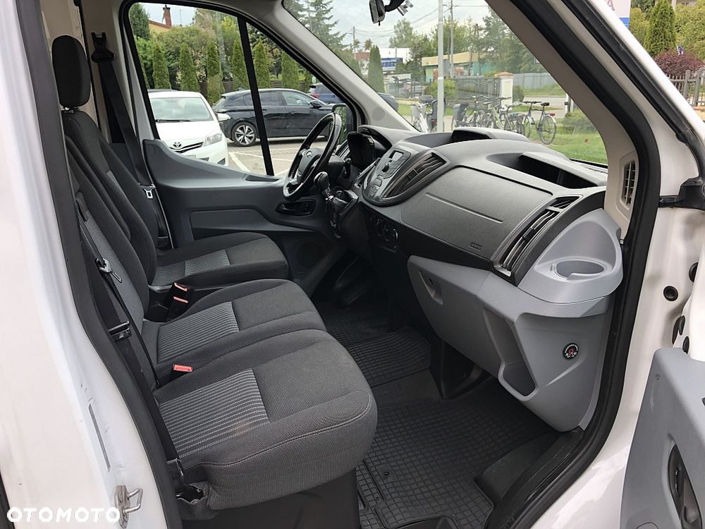 Ford Transit Kombi L3H2 Limited - 28