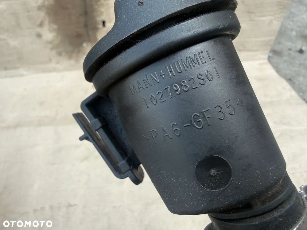 Wlew oleju 9684359980 2.0 TDCI UFMA D4204T - 2