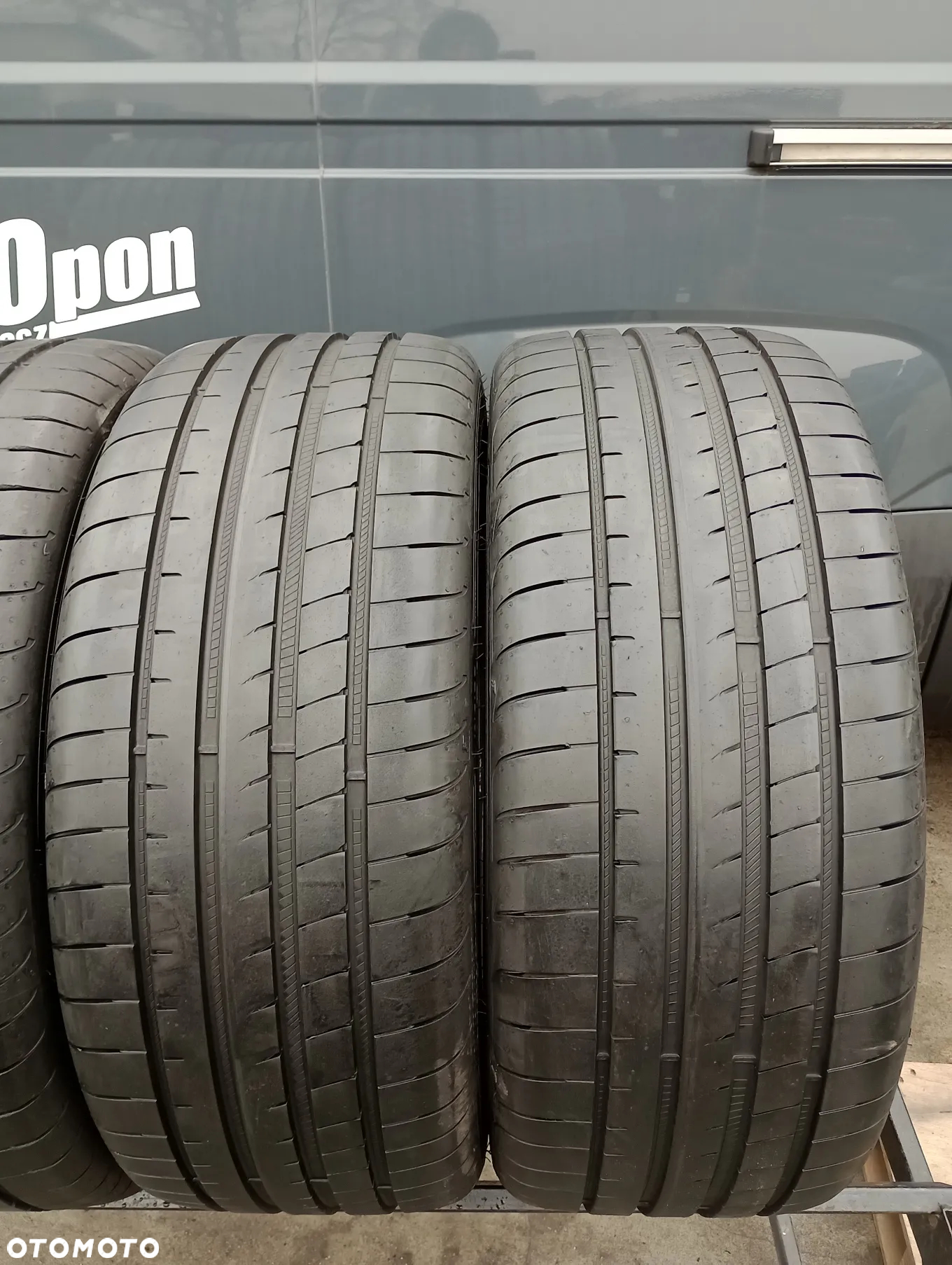 OPONY LETNIE 4x 255/40 R21 102Y GOODYEAR EAGLE F1 - 2