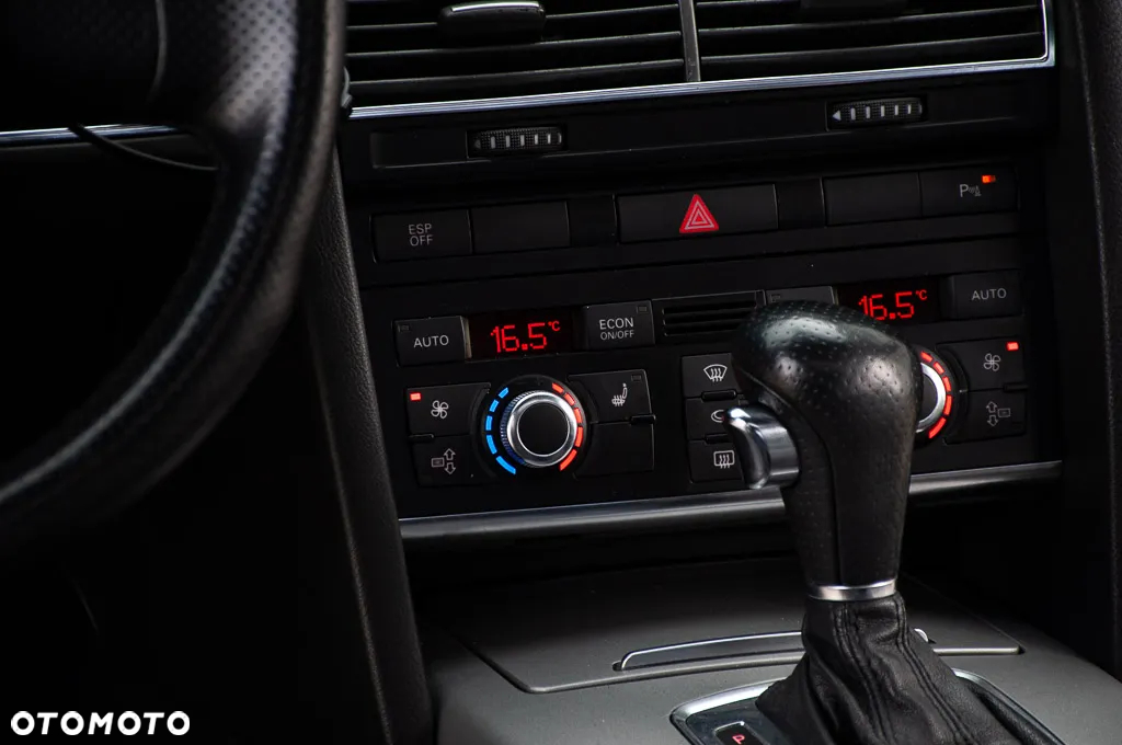 Audi A6 3.2 FSI Quattro Tiptronic - 29
