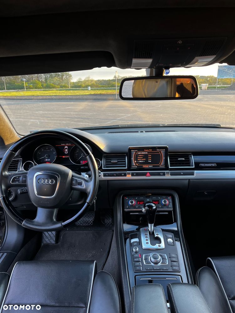 Audi S8 - 19