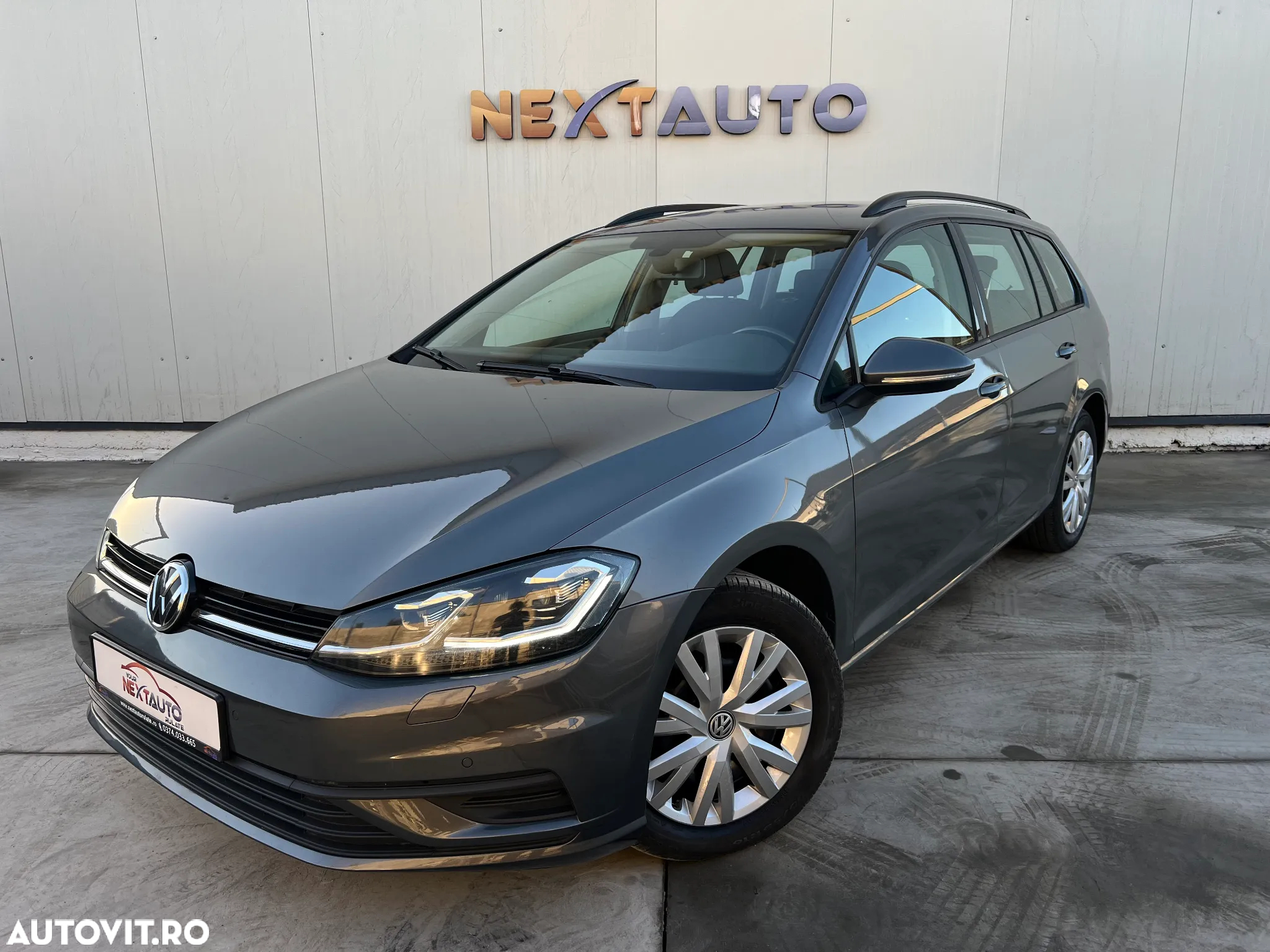 Volkswagen Golf 1.6 TDI Comfortline - 2