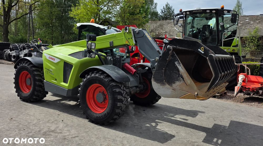 Claas Scorpion 741 VARIPOWER - 15